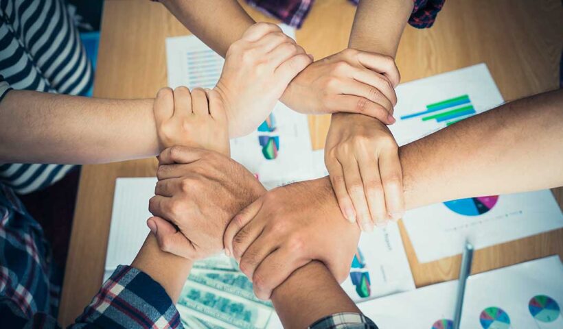 Solidaridad en los negocios: 8 efectos de su impacto