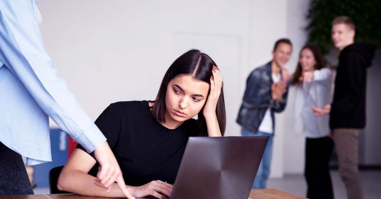 La hipocresía en el emprendimiento causa muchos problemas organizacionales