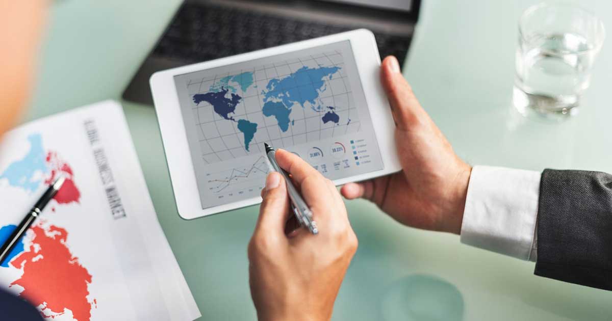 ¿Dónde estudiar economía y negocios internacionales en Perú?